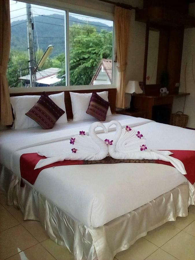 Baan Chayna Hotel Пляж Банг Тао Экстерьер фото